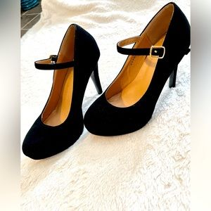 JG Black 7M Heels